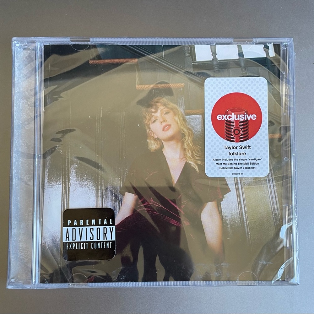 IN HAND - TAYLOR SWIFT FOLKLORE TARGET EXCLUSIVE ERROR COVER FACTORY SEALED CD